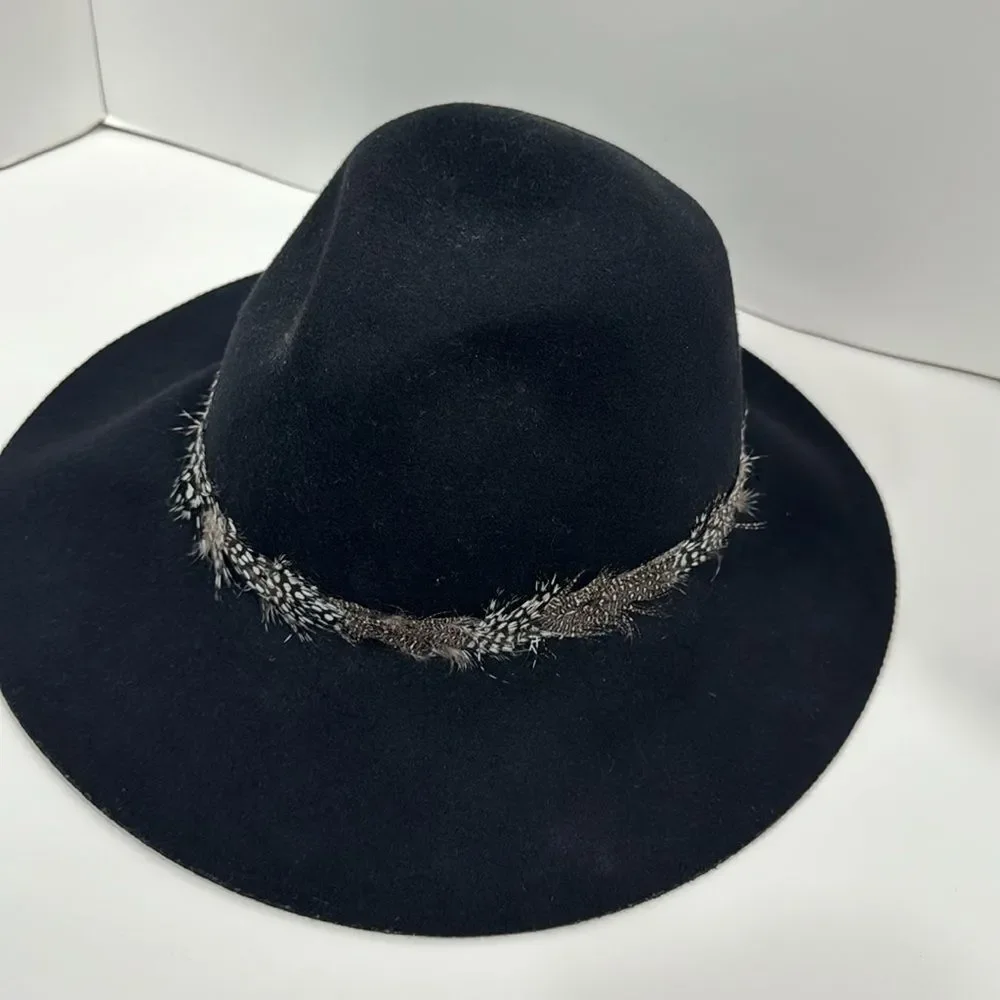 August Vintage Womens Black Wool Bucket Nomadic Feathers Band Boho Hat